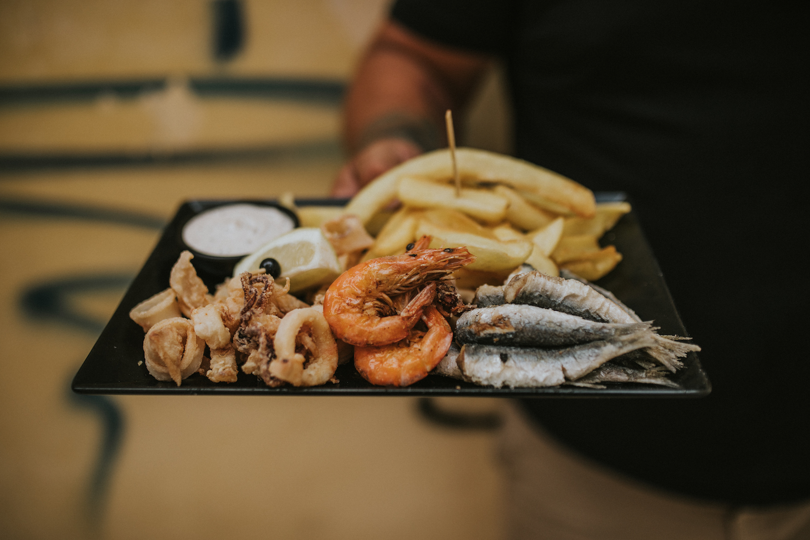 Hook and Cook Pula Street seafood Restaurant in Pula